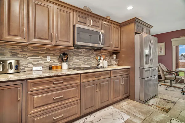 $415,000 | 80 East Spring Road, Coal City, IL 60416