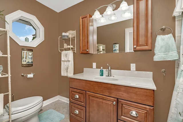 $425,000 | 80 East Spring Road, Coal City, IL 60416