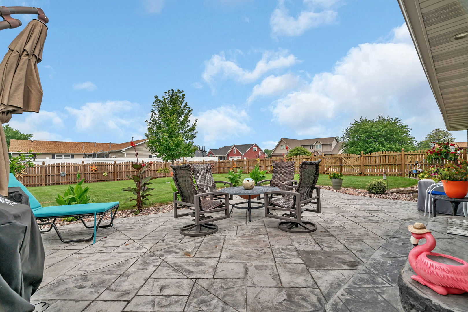 80 East Spring Road Coal City, IL 60416 - Photo 30 of 38 a view of a backyard with sitting area