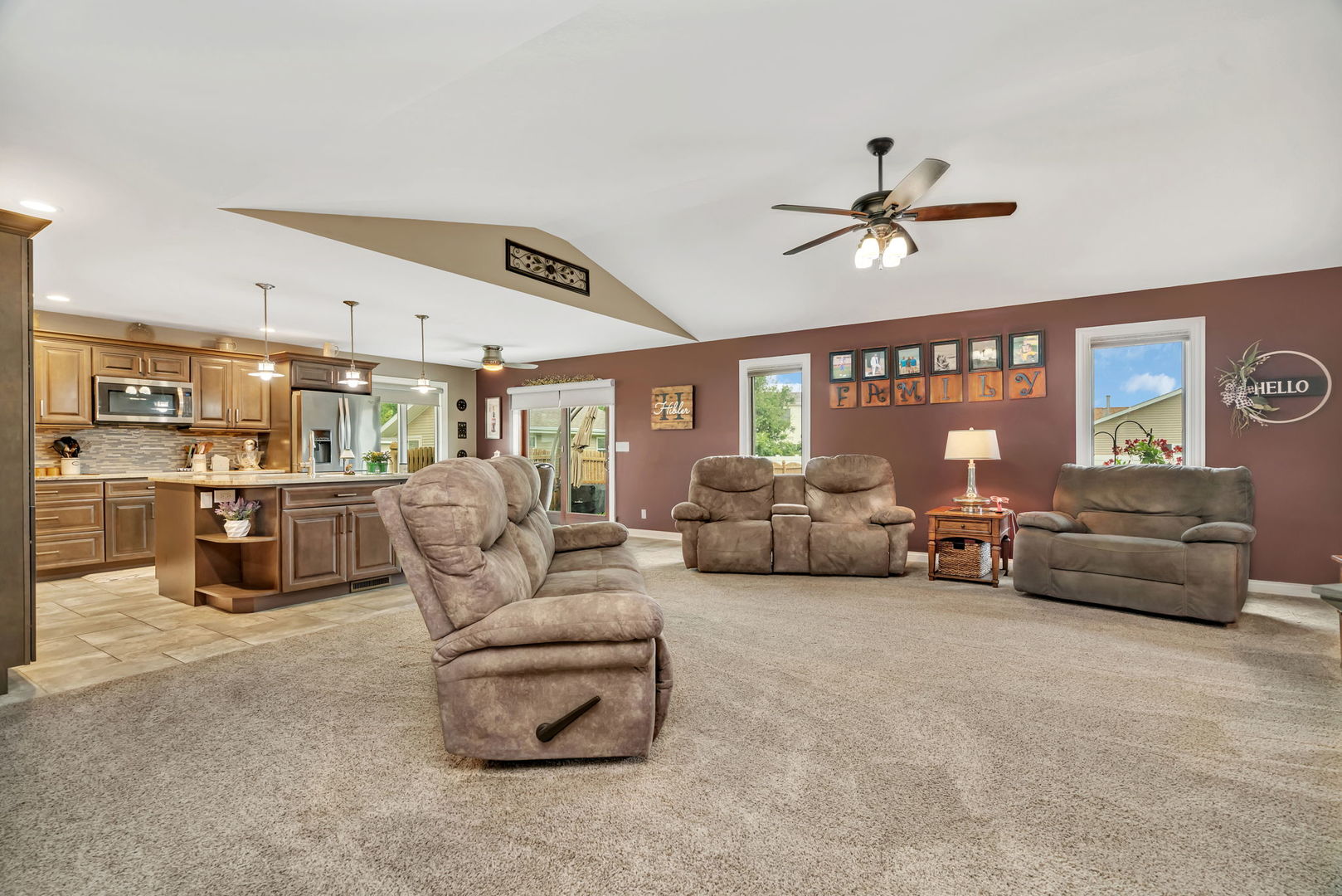 80 East Spring Road Coal City, IL 60416 - Photo 5 of 38 a living room with furniture and a ceiling fan
