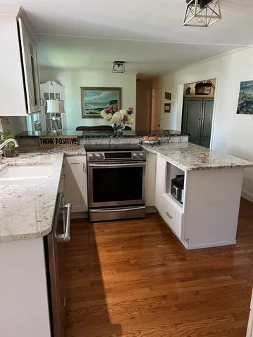 $725,000 | 104 North Gate Road, Manchester, NH 03104