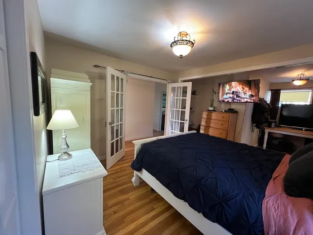 $725,000 | 104 North Gate Road, Manchester, NH 03104