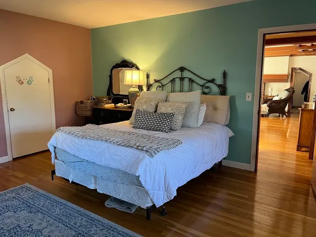 $725,000 | 104 North Gate Road, Manchester, NH 03104