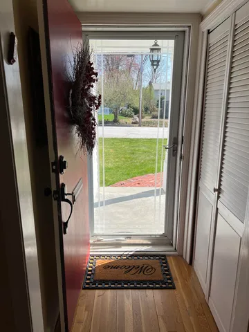 $725,000 | 104 North Gate Road, Manchester, NH 03104