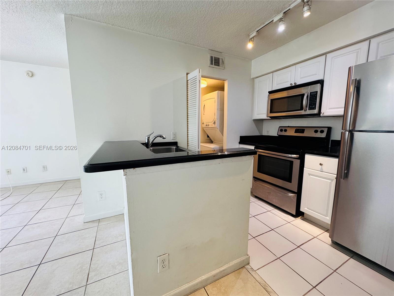 630 South Park Road, Unit 293 Hollywood, FL 33021 - Photo 2 of 34 Gallery Image 2