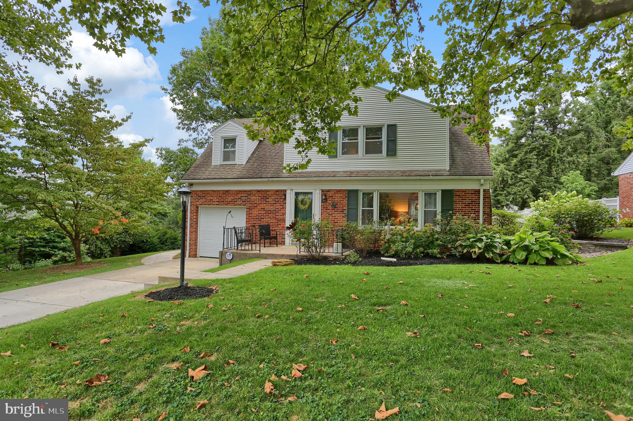 767 Clearmount Road York, PA 17403 - Photo 1 of 39 Gallery Image 1