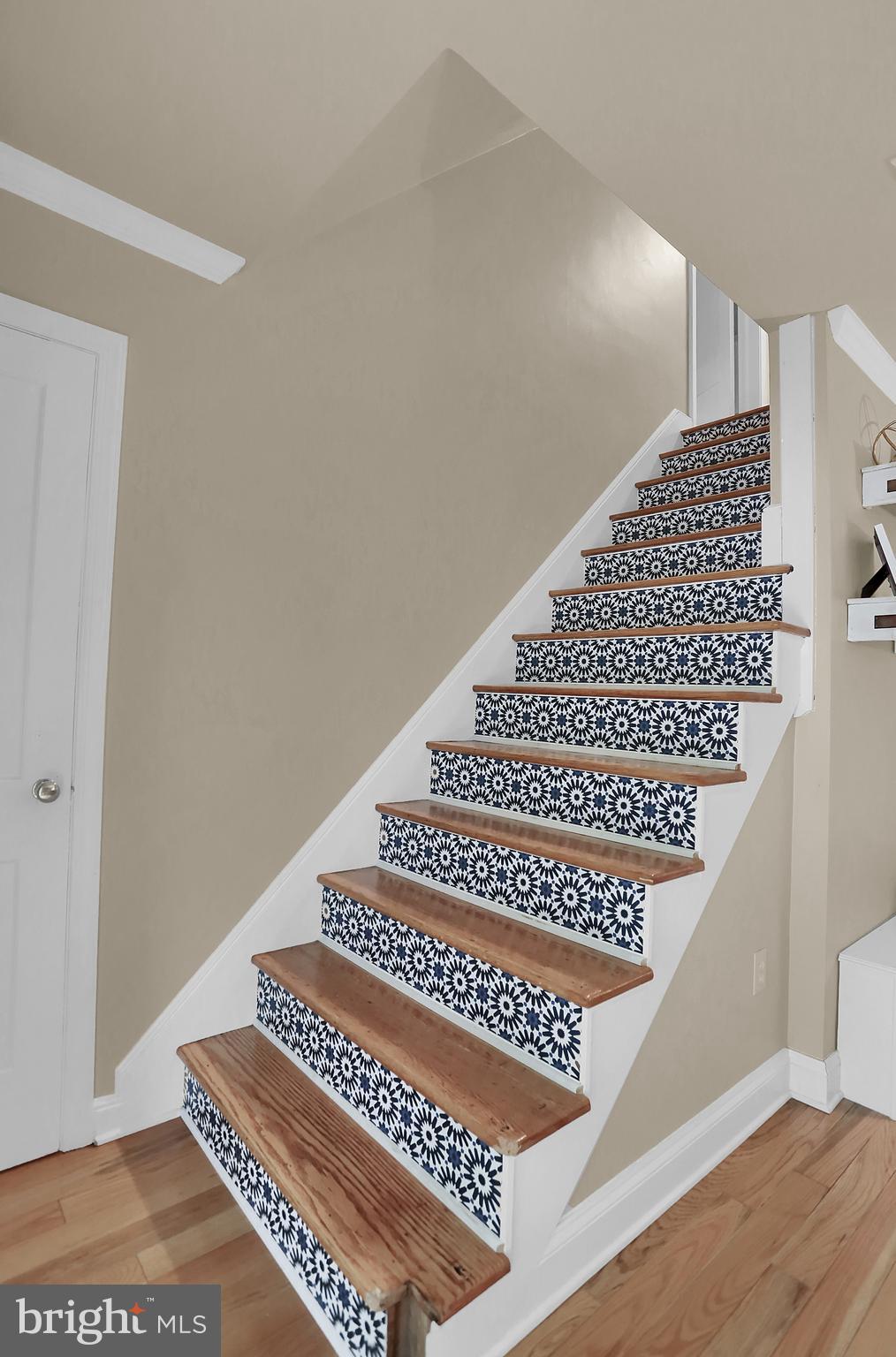 767 Clearmount Road York, PA 17403 - Photo 4 of 39 Gallery Image 4