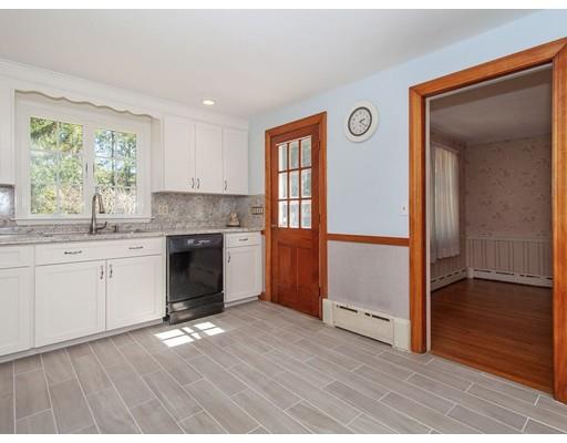40 Hobbs Brook Road Waltham, MA 02451 - Photo 5 of 25 Gallery Image 5