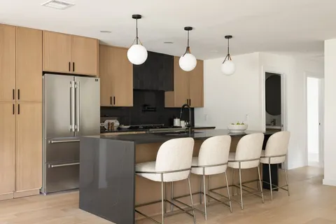 $925,000 | 2005 Pompton Drive, Austin, TX 78757