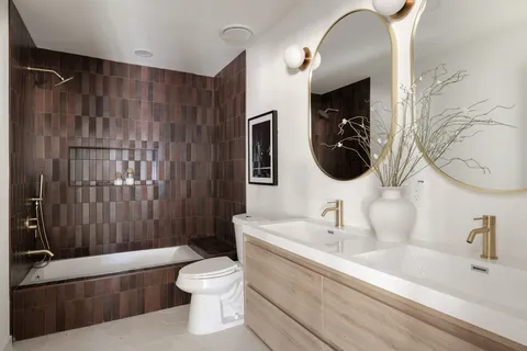 $925,000 | 2005 Pompton Drive, Austin, TX 78757