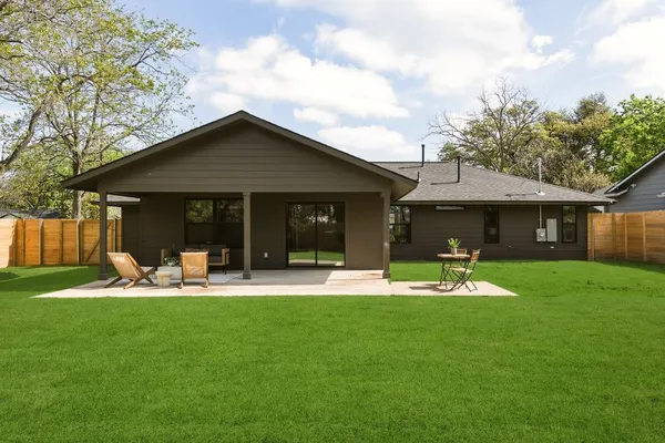 $925,000 | 2005 Pompton Drive, Austin, TX 78757