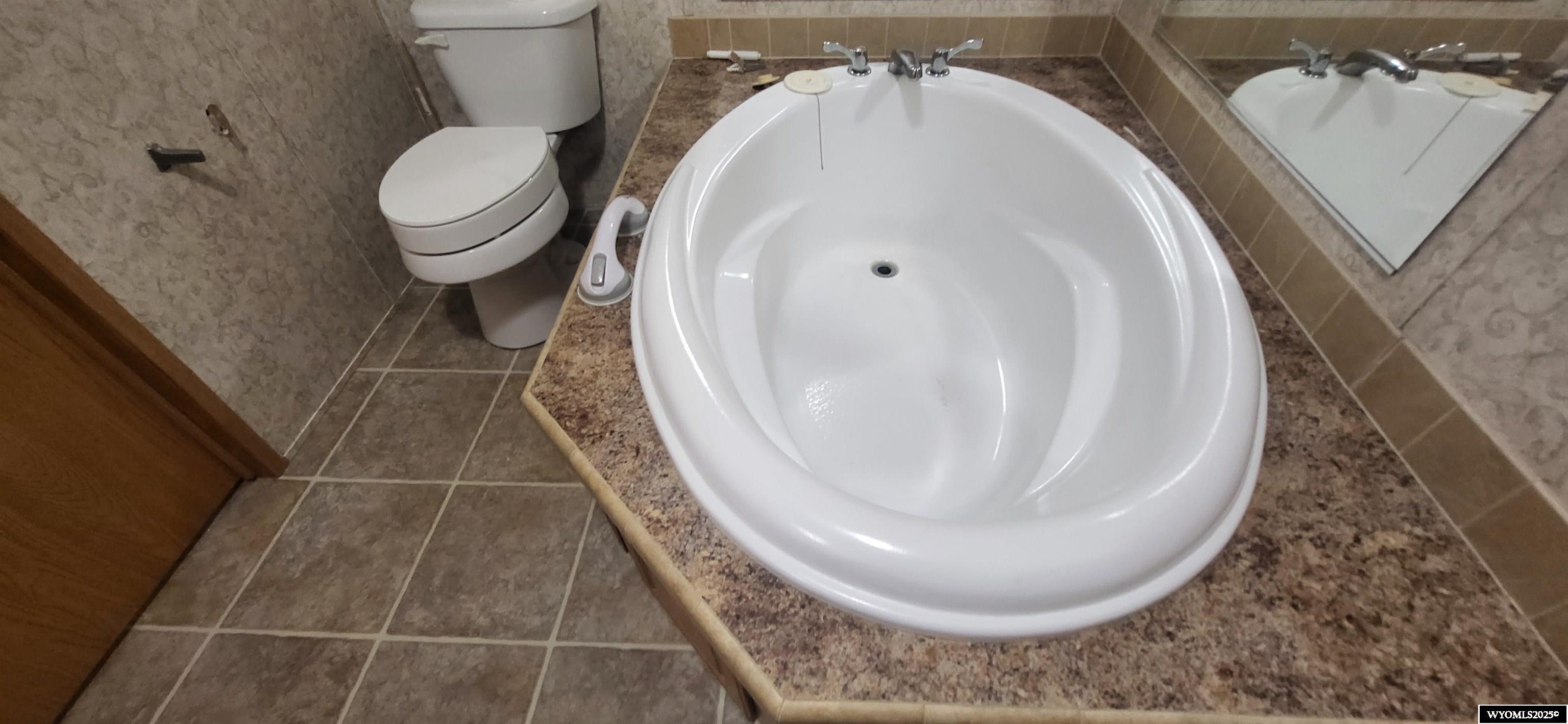 805 Apple Avenue Rawlins, WY 82301 - Photo 12 of 32