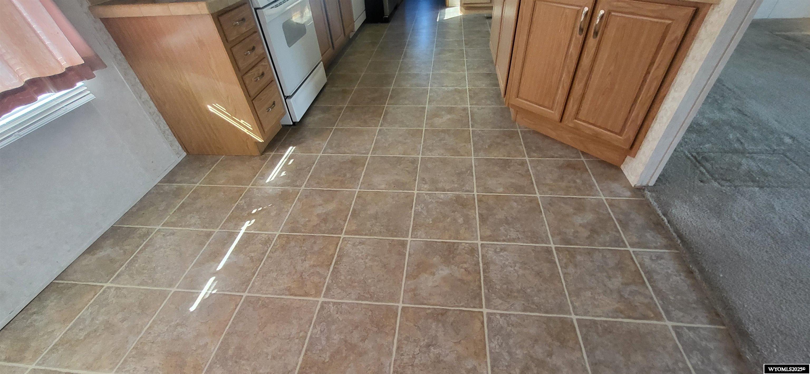 805 Apple Avenue Rawlins, WY 82301 - Photo 15 of 32