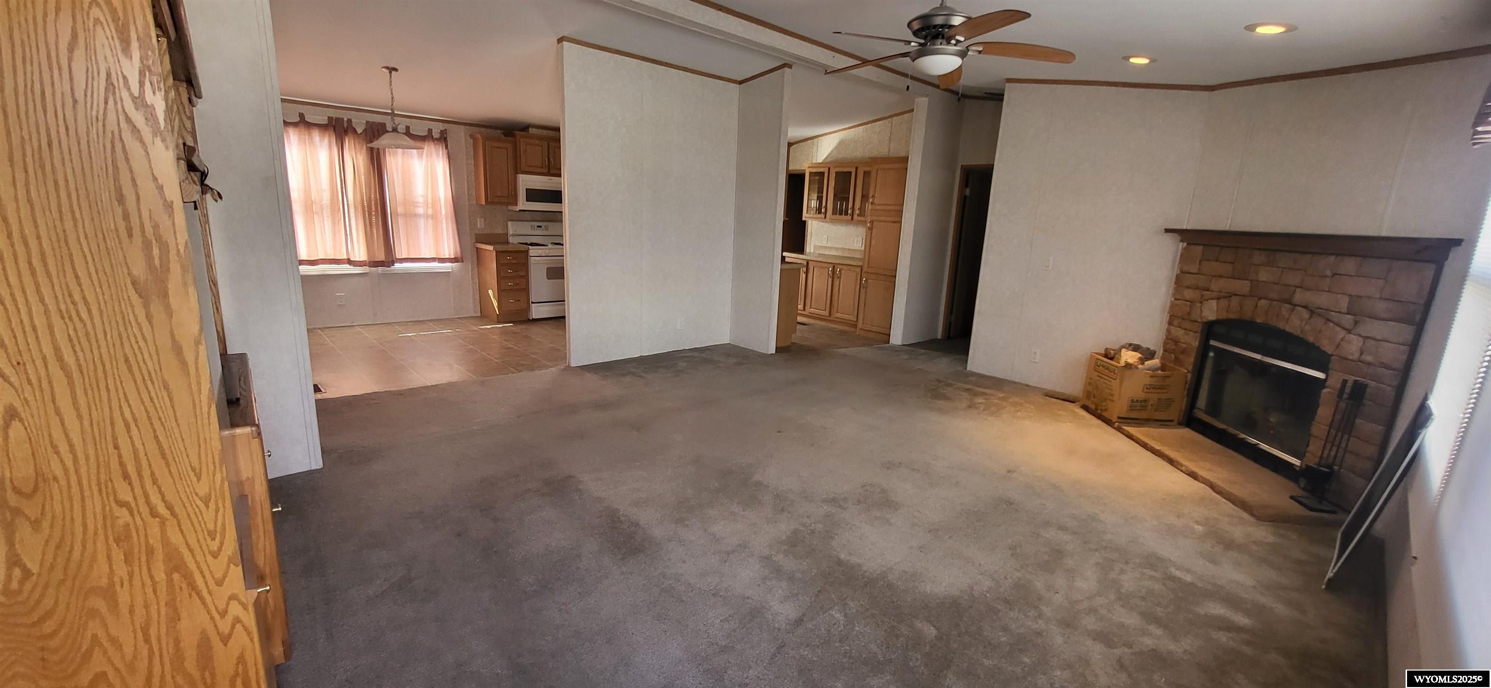 805 Apple Avenue Rawlins, WY 82301 - Photo 16 of 32