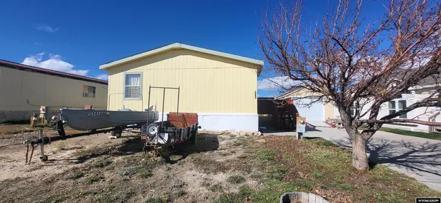 $150,000 | 805 Apple Street, Rawlins, WY 82301