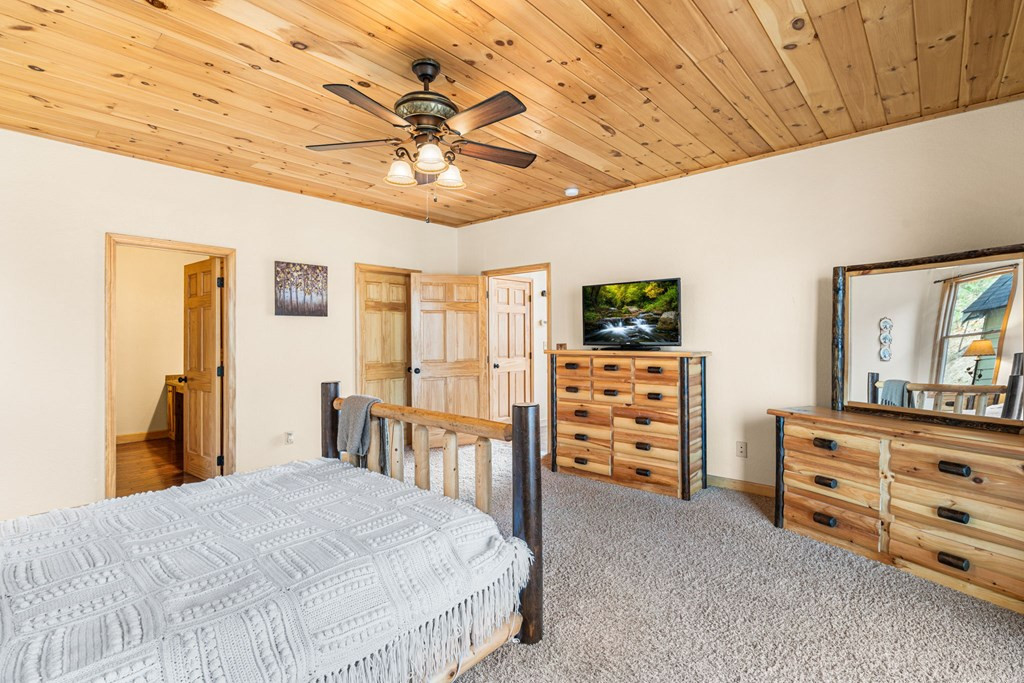 235 Oak Rdg Estate Murphy, NC 28906 - Photo 25 of 64