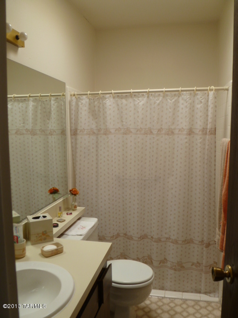929 South Pantano Road Tucson, AZ 85710 - Photo 12 of 16 Gallery Image 12