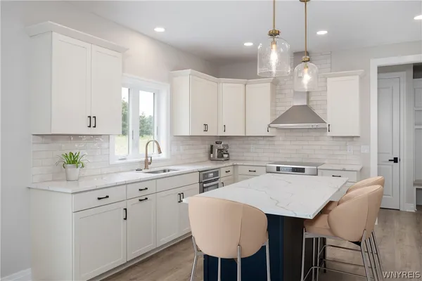 $749,900 | 6 Fieldstream Lane, Lancaster, NY 14086