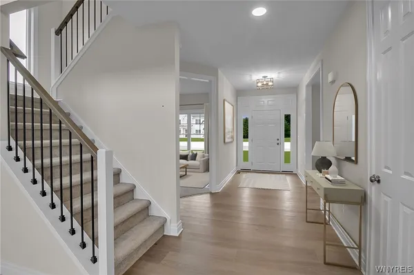 $749,900 | 6 Fieldstream Lane, Lancaster, NY 14086