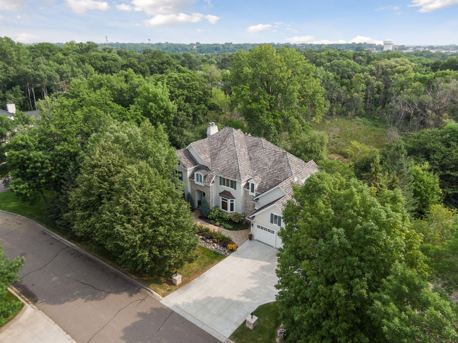 13932 Emerald Ridge Minnetonka, MN 55305 - Photo 1 of 95 Gallery Image 1