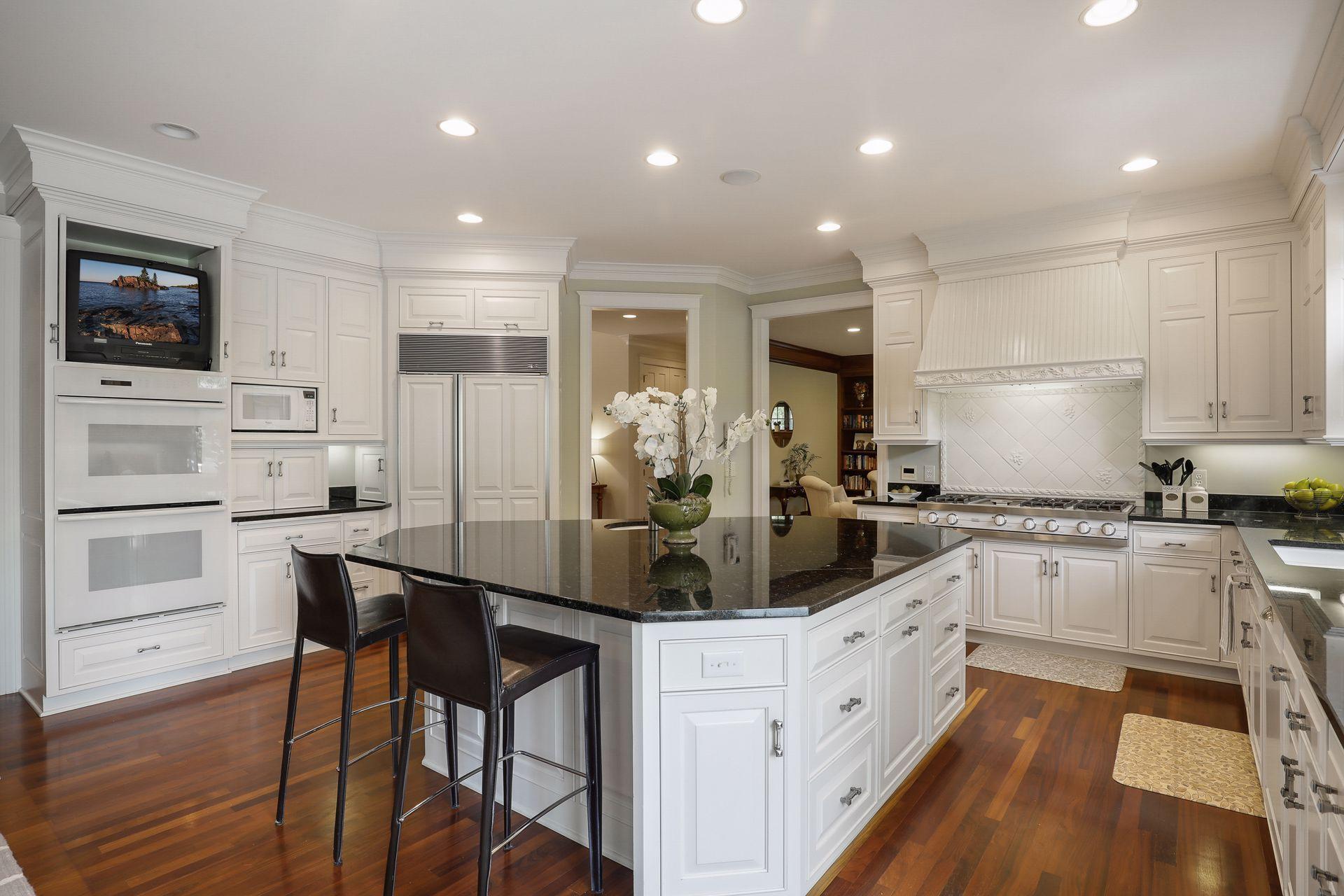 13932 Emerald Ridge Minnetonka, MN 55305 - Photo 30 of 95 Gallery Image 30
