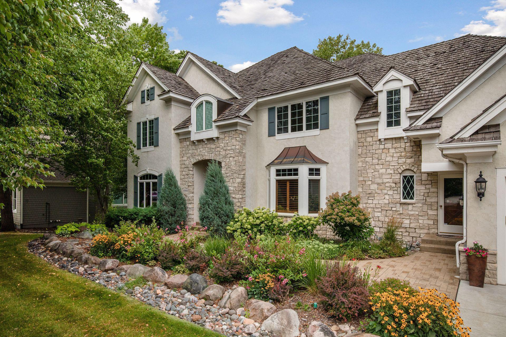 13932 Emerald Ridge Minnetonka, MN 55305 - Photo 4 of 95 Gallery Image 4