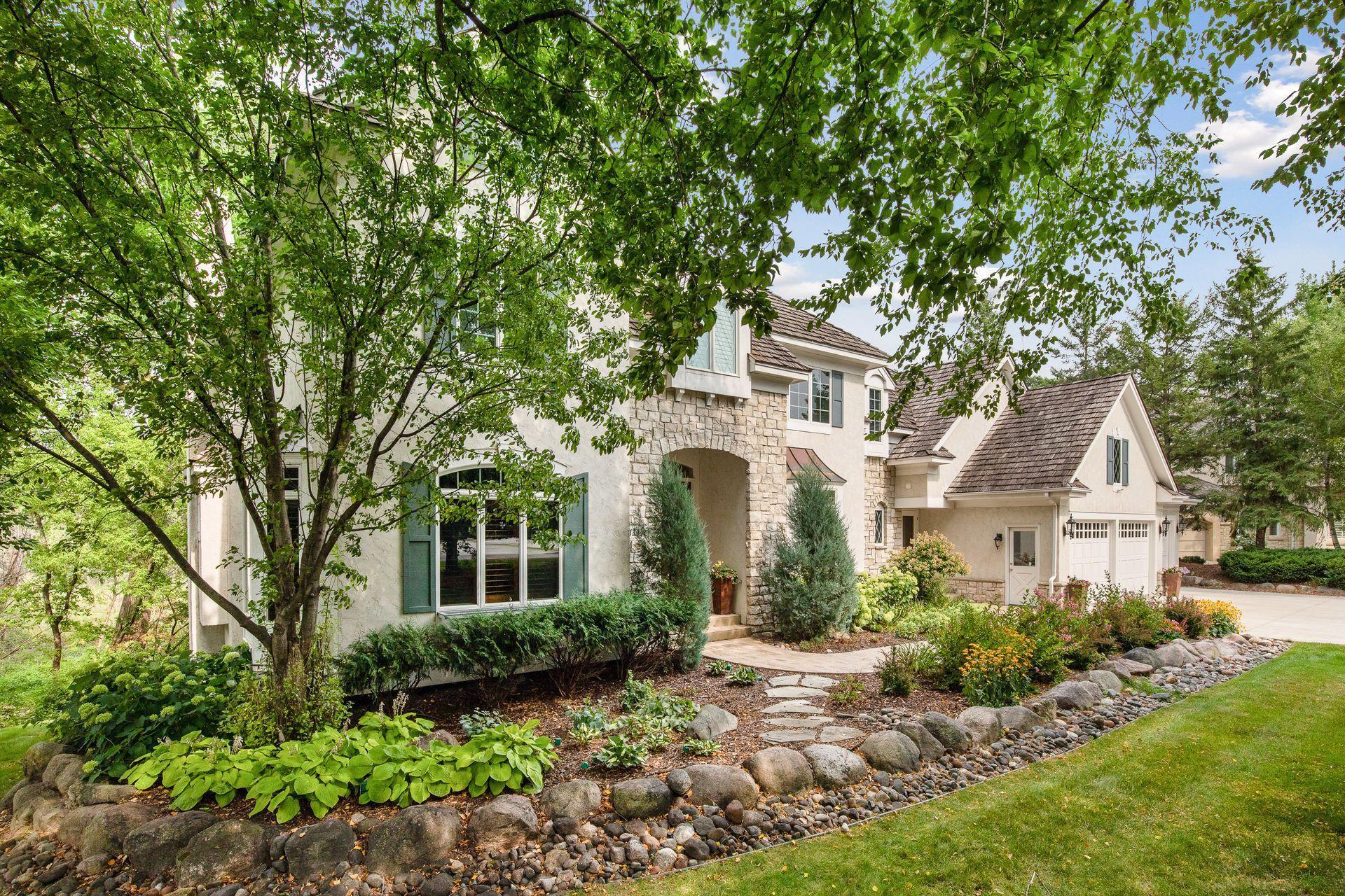 13932 Emerald Ridge Minnetonka, MN 55305 - Photo 6 of 95 Gallery Image 6