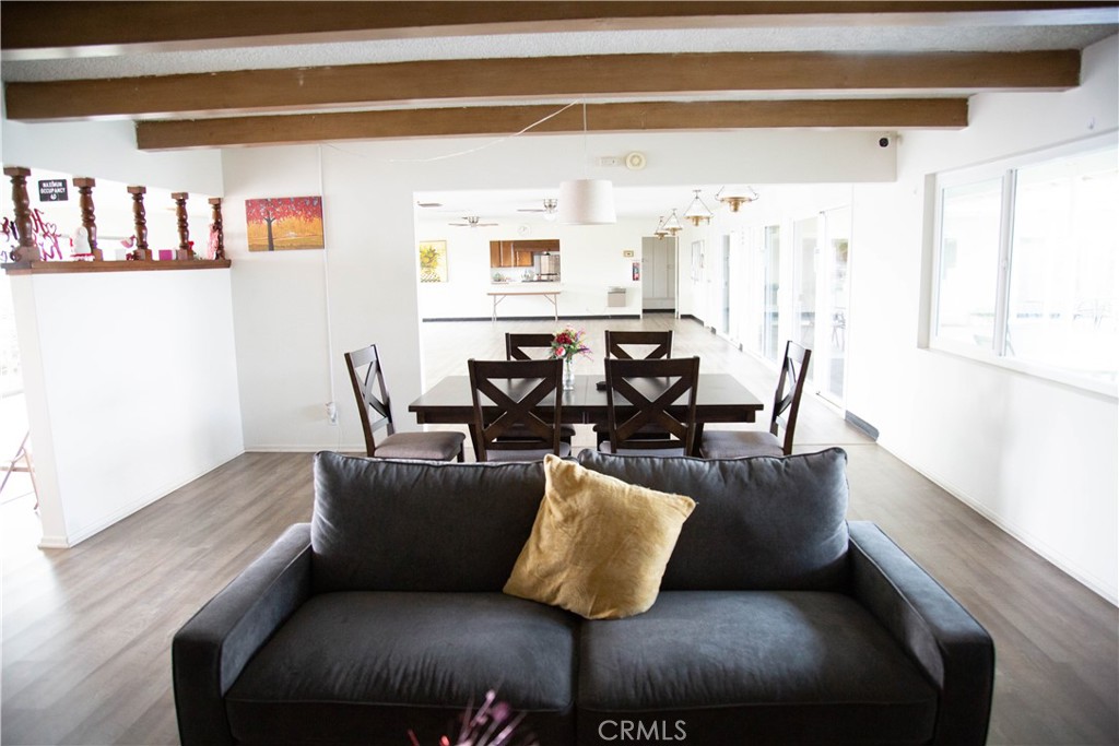 201 East Arrow Highway, Unit 73 Glendora, CA 91740 - Photo 39 of 43 a living room with furniture and a potted plant