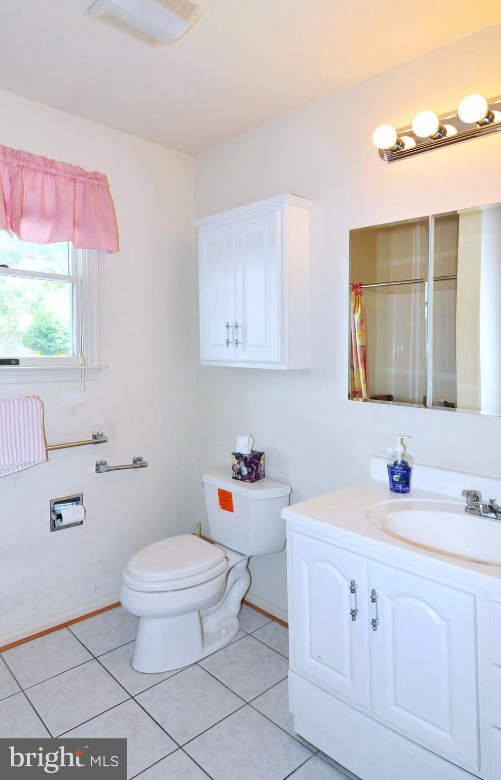 10909 Breewood Court Silver Spring, MD 20901 - Photo 7 of 19 Full bath in main level addition