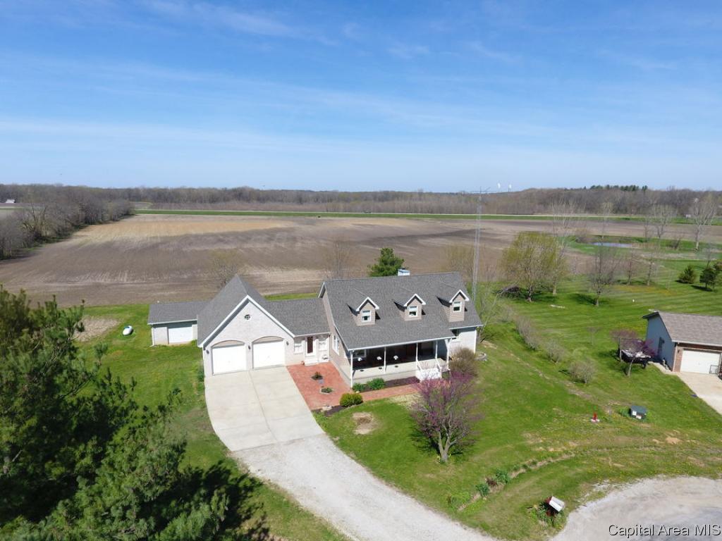 6361 Country Green Rochester, IL 62563 - Photo 2 of 34