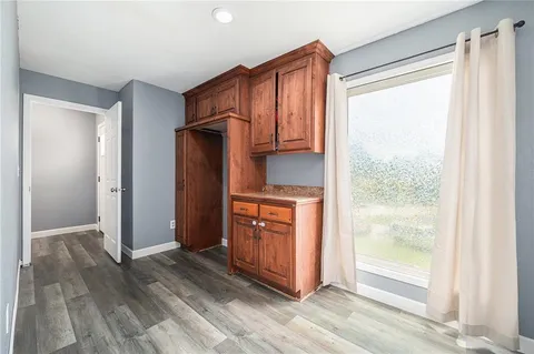 $349,950 | 1201 Northwest Burr Oak Court, Blue Springs, MO 64015