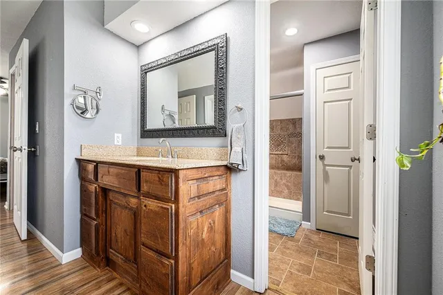 $349,950 | 1201 Northwest Burr Oak Court, Blue Springs, MO 64015