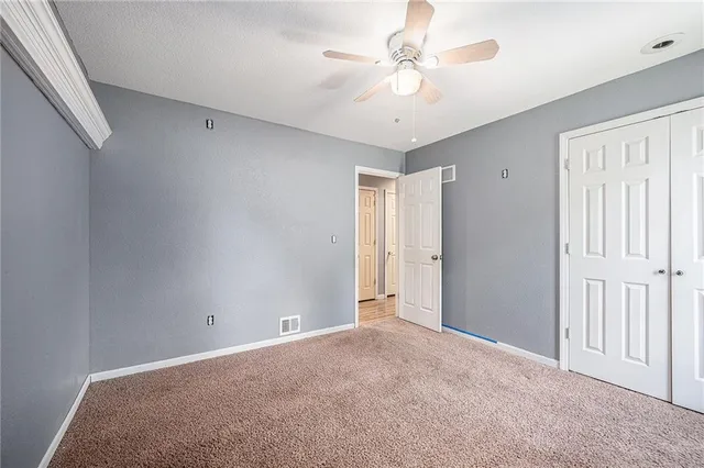 $349,950 | 1201 Northwest Burr Oak Court, Blue Springs, MO 64015