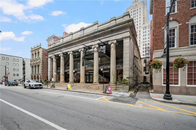 $228,000 | 65 Weybosset Street, Unit 211, Providence, RI 02903