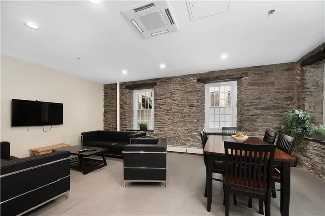 $228,000 | 65 Weybosset Street, Unit 211, Providence, RI 02903