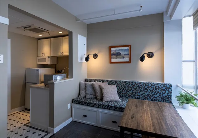 $228,000 | 65 Weybosset Street, Unit 211, Providence, RI 02903