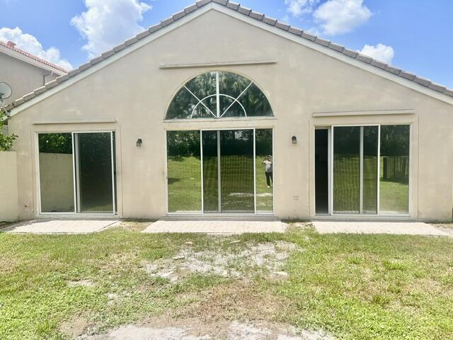 11121 Laurel Walk Road Wellington, FL 33449 - Photo 16 of 27 IMG_0518