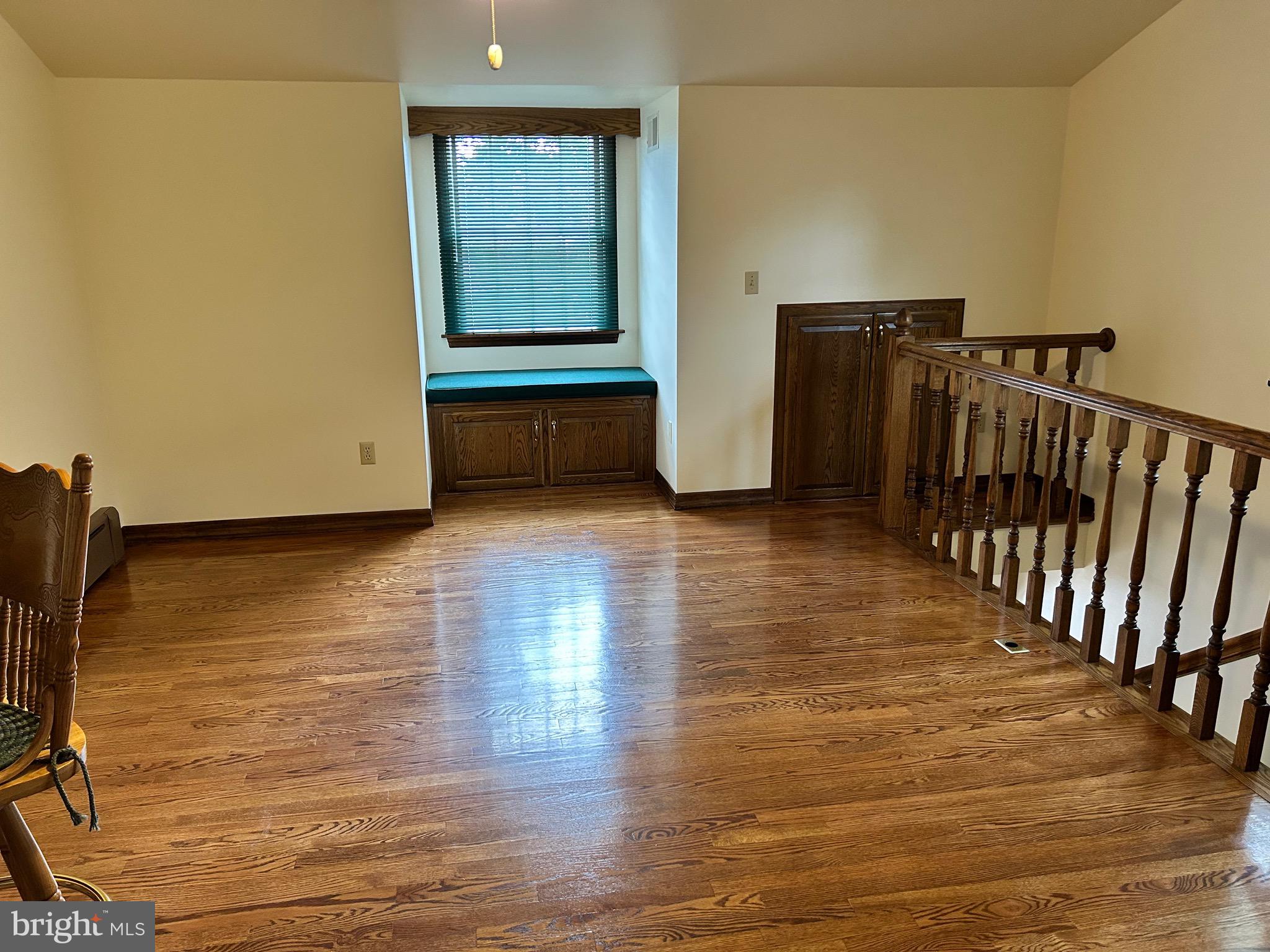 121 Berry Road Andreas, PA 18211 - Photo 11 of 31 Living Room