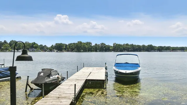 $685,000 | 15 EMS B40D Lane, Leesburg, IN 46538