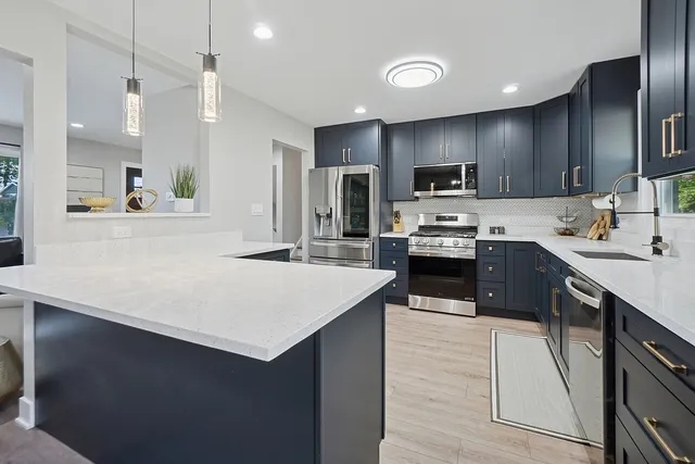 $450,000 | 125 West Kimber Drive, New Lenox, IL 60451