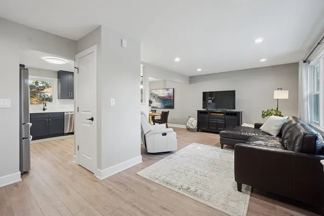 $450,000 | 125 West Kimber Drive, New Lenox, IL 60451