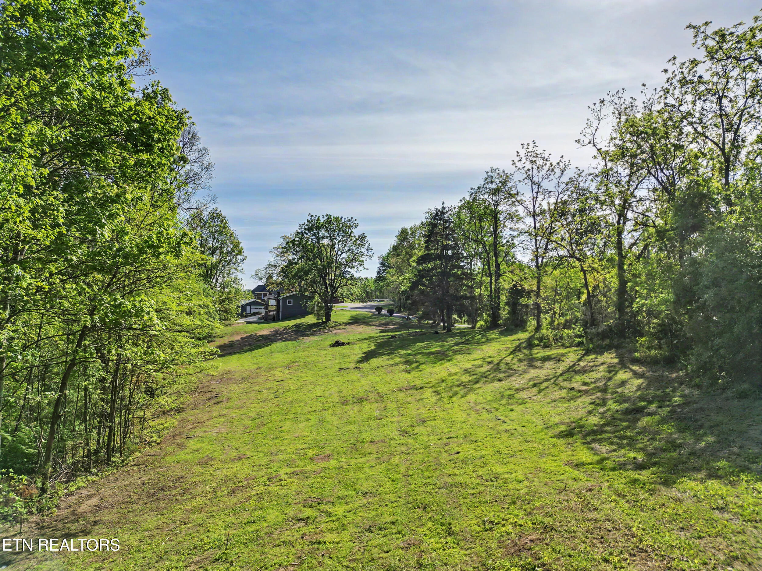 138 South Gaylor Road La Follette, TN 37766 - Photo 2 of 45 44_dji_0175