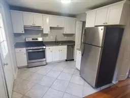 $2,600 | 174 Pine Street, Unit 23, Holbrook, MA 02343