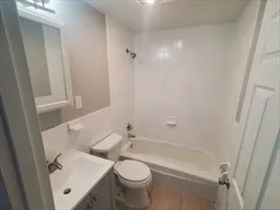 $2,600 | 174 Pine Street, Unit 23, Holbrook, MA 02343