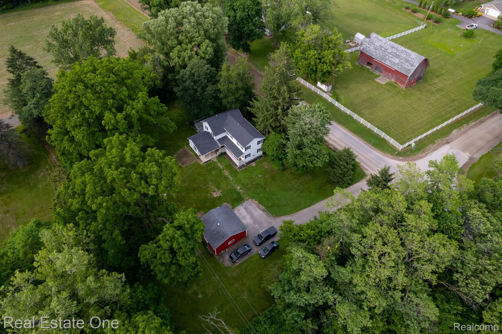6017 Byron Road Howell, MI 48855 - Photo 13 of 94 Gallery Image 13