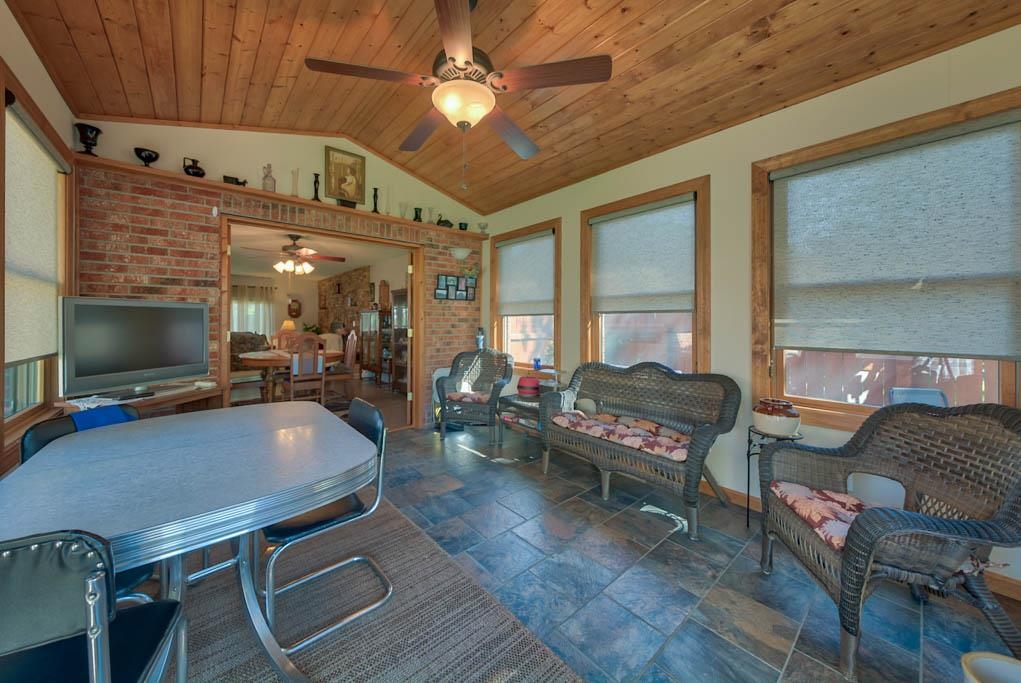 1806 Circle Road Worland, WY 82401 - Photo 9 of 41