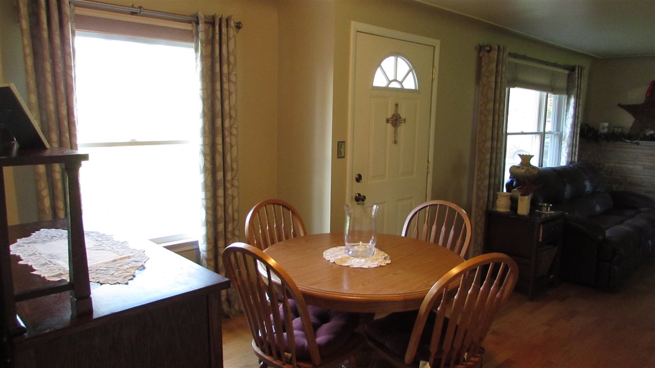 9366 East Coldwater Road Davison, MI 48423 - Photo 6 of 34