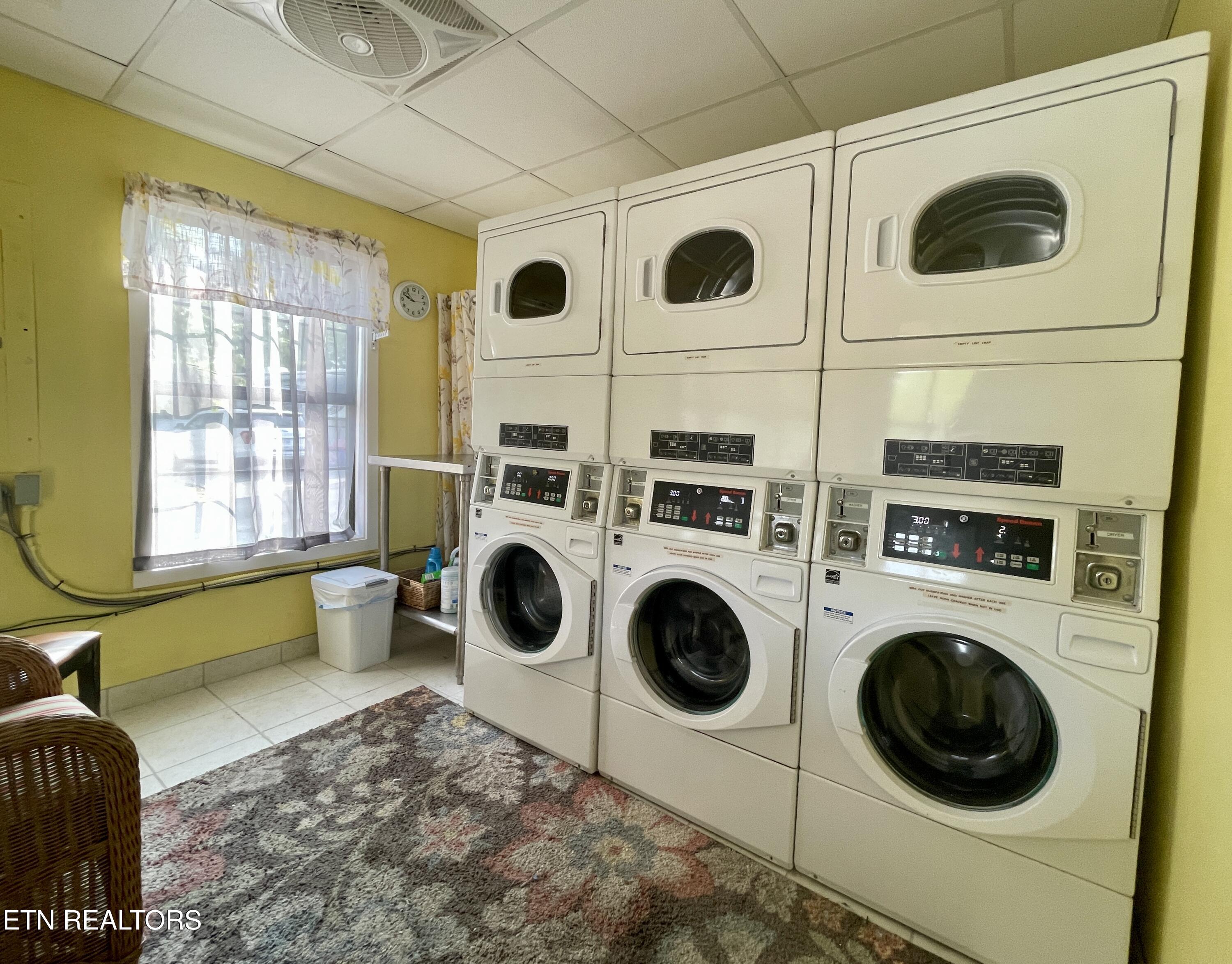 3208 Pebblebrook Way Pigeon Forge, TN 37862 - Photo 8 of 21 Laundry