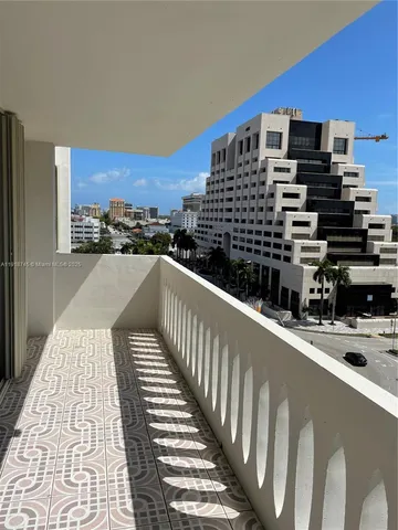 $3,750 | 625 Biltmore Way, Unit 805, Coral Gables, FL 33134