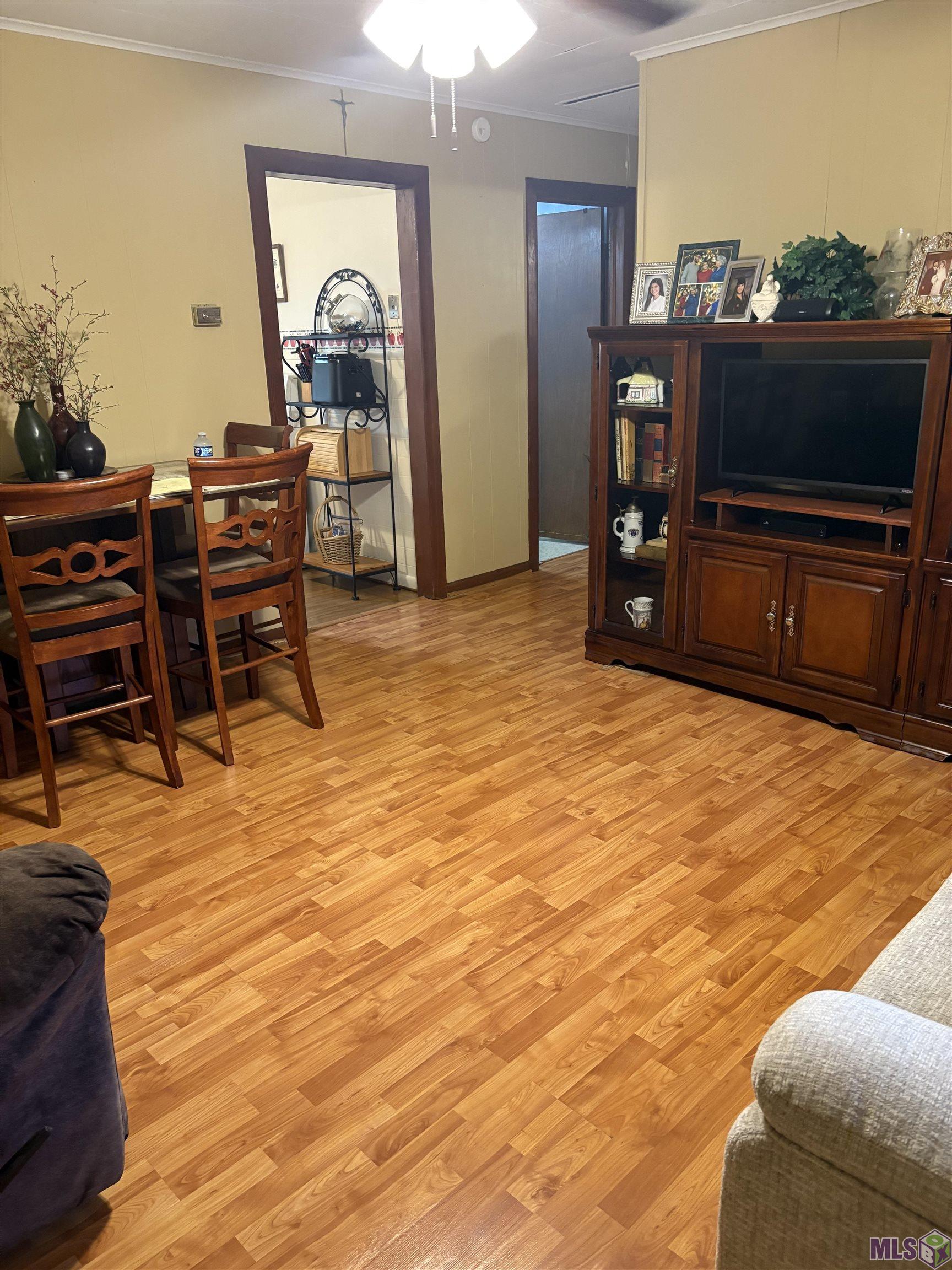 103 Pecan Street Thibodaux, LA 70301 - Photo 5 of 18 family room